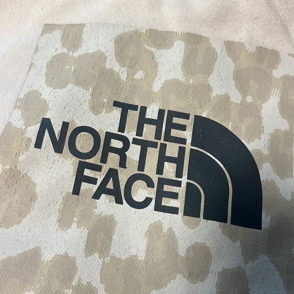 North face hoodie - Picture 3 of 4